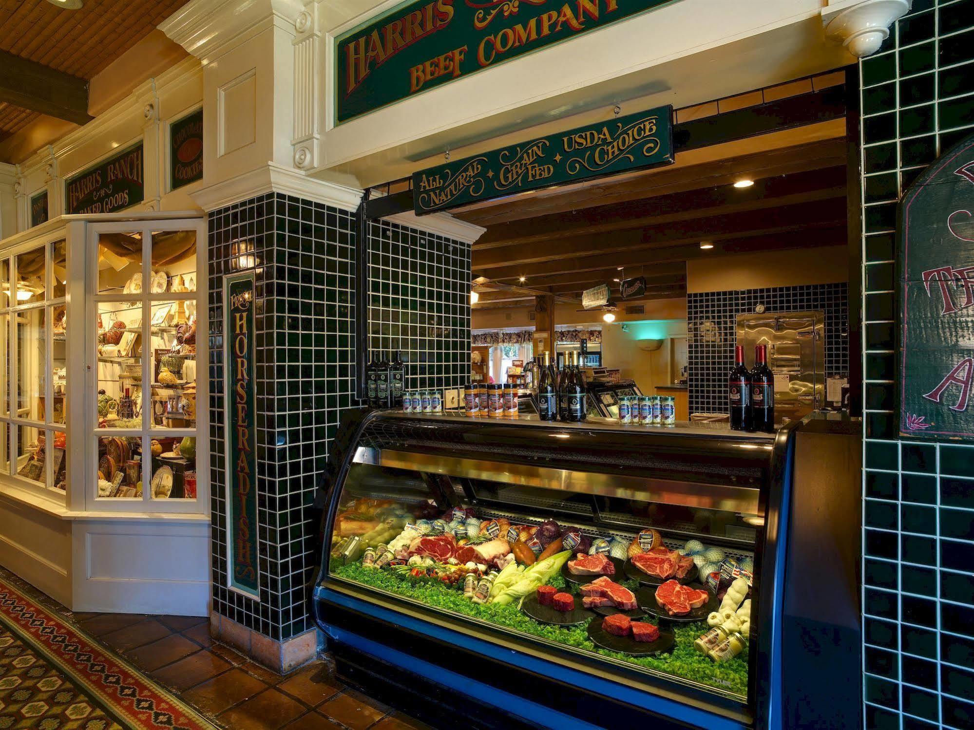 Harris Ranch Inn And Restaurant Huron Exterior photo
